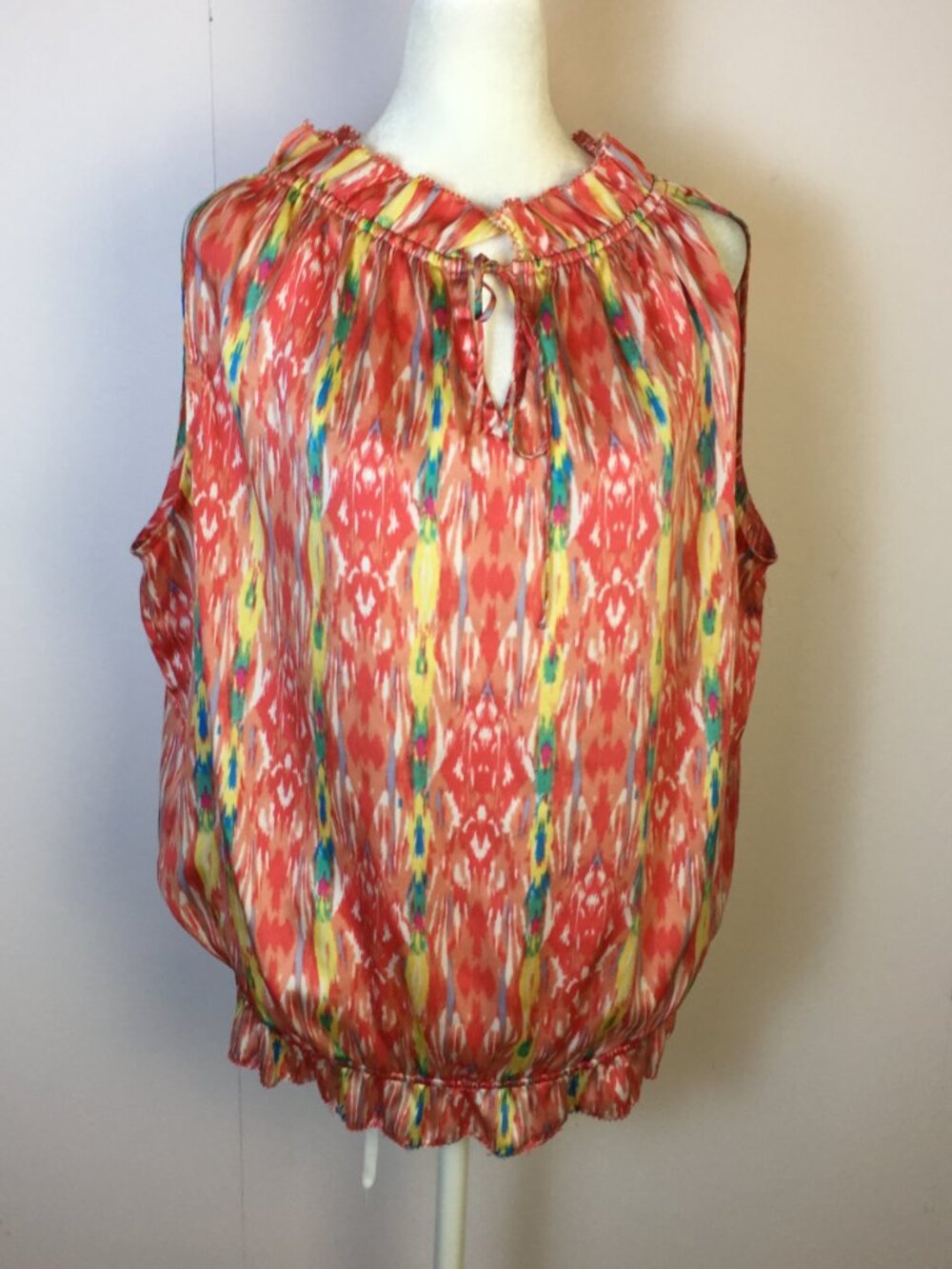 Violet & Claire Blouson Top Size L Womans Red Teal Ikat Print Sleeveless Ruffle